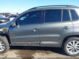 Volkswagen Tiguan Limited 2.0T WVGAV7AX3JK005057 снимка