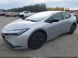 Toyota Prius Le JTDACAAU0R3027620 снимка