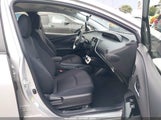 Toyota Prius Two JTDKBRFU3J3062686 снимка