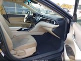 Toyota Camry Le 4T1B11HK2JU674609 photo