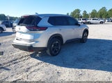Nissan Rogue Sv Fwd 5N1BT3BA1SC789196 fotografie