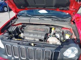 Jeep Renegade Latitude ZACCJBBT0GPE08340 снимка