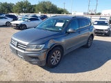Volkswagen Tiguan 2.0T S 3VV1B7AX1JM010295 fotografie