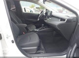 Toyota Corolla Hybrid Le JTDEAMDE0N3007004 photo