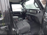 Jeep Wrangler Unlimited Sport S 4X4 1C4HJXDG8JW105626 fotografie