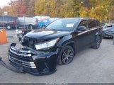 Toyota Highlander Le 5TDBZRFH6JS829332 снимка