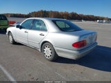 Mercedes-Benz E 300 Diesel WDBJF25H9XA936571 photo