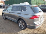 Volkswagen Tiguan 2.0T Se/2.0T Se R-Line Black/2.0T Sel 3VV2B7AX1LM096165 photo