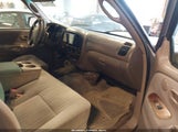 Toyota Tundra Sr5 V8 5TBBT4417YS029720 photo