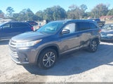 Toyota Highlander Xle 5TDKZRFH0JS542794 снимка