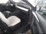 Tesla Model Y Long Range Dual Motor All-Wheel Drive/Rwd 7SAYGDED1RF121204 fotografie