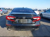 Honda Accord Sport Special Edition 1HGCV1F42MA002168 fotografie