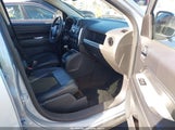 Jeep Compass Latitude 1C4NJCEA6ED602195 снимка