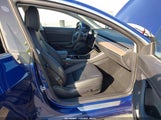 Tesla Model 3 Standard Range Plus Rear-Wheel Drive/Standard Range Rear-Wheel Drive 5YJ3E1EA1LF631111 fotografie