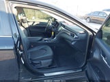 Toyota Camry Se 4T1B11HK3JU668835 fotografie