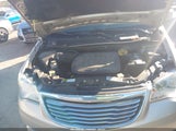 Chrysler Town & Country Touring 2C4RC1BG9ER381732 fotografie