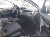 Nissan Rogue Sport Sv JN1BJ1CR7HW112554 fotografie