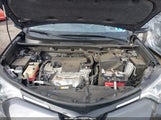 Toyota Rav4 Xle JTMRFREV8JJ233764 снимка