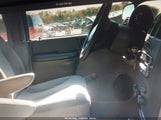 Chrysler Voyager 1C4GJ25BX2B552565 снимка