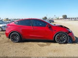 Tesla Model Y Performance Dual Motor All-Wheel Drive 5YJYGDEF6MF076249 fotografie
