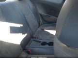 Hyundai Veloster Base W/Black KMHTC6AD8DU152790 снимка