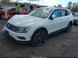 Volkswagen Tiguan 3VV2B7AX0MM077933 снимка