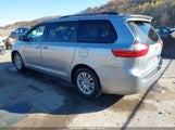 Toyota Sienna Xle 8 Passenger 5TDYK3DC6FS658639 fotografie