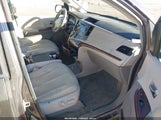 Toyota Sienna Xle V6 8 Passenger 5TDYK3DC6CS238570 снимка