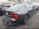 Volvo S60 B5 Core Dark Theme 7JRL12FK3RG317419 снимка