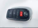 Toyota Camry Le 4T1DBADK2SU016849 снимка