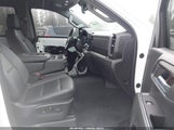 GMC Sierra  4Wd Short Box Slt 1GTUUDED5RZ154074 photo