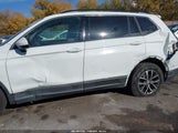 Volkswagen Tiguan 2.0T Se/2.0T Se R-Line Black/2.0T Sel 3VV2B7AX2LM069363 photo