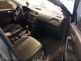 Volkswagen Tiguan 2.0T Se/2.0T Sel/2.0T Sel R-Line/2.0T Sel R-Line Black 3VV2B7AX8KM069396 photo