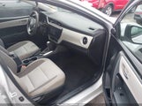 Toyota Corolla Le 2T1BURHE3JC003192 снимка
