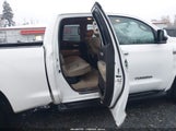 Toyota Tundra Limited 5.7L V8 5TFRV581X7X009616 fotografie