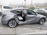 Tesla Model Y Long Range Dual Motor All-Wheel Drive/Long Range Launch Series 7SAYGDEE1TF342348 снимка