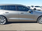 Volvo V60 T5 Momentum YV1102EK8L2376930 снимка