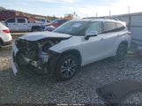 Toyota Highlander Xle 5TDGZRAH9NS541310 photo