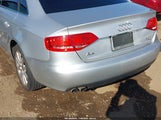 Audi A4 2.0T Premium WAUFFAFL0BN030697 снимка