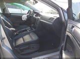 Volkswagen Golf Sportwagen Tsi Limited Edition 3VWC17AU7GM523413 fotografie