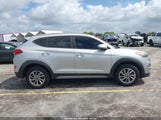 Hyundai Tucson Sel KM8J3CA45JU726151 снимка