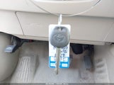 Toyota Camry Le 4T1BE46K77U724454 снимка