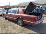 Lincoln Town Car Signature/Spinnaker 1LNLM82W1SY643247 снимка