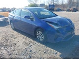 Toyota Prius Two JTDKBRFU6J3586253 снимка