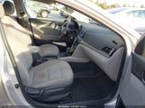 Hyundai Elantra Se 5NPD74LF9HH101735 снимка