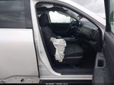 Nissan Pathfinder Sv Fwd 5N1DR3BAXRC291774 fotografie