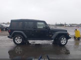 Jeep Wrangler Unlimited Sport S 4X4 1C4HJXDG2JW155468 снимка
