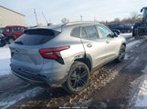Chevrolet Trax Fwd Activ KL77LKE27RC048910 снимка