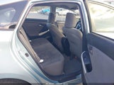 Toyota Prius Two JTDKN3DU3D1650420 снимка