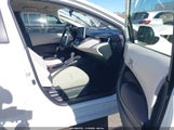 Toyota Corolla Le JTDEPRAE9LJ056176 снимка